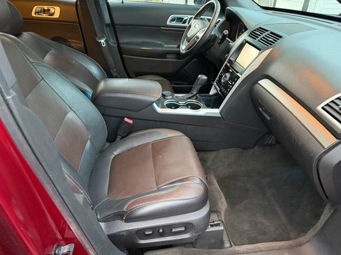 Used 2015 Ford Explorer Sport w/ Equipment Group 401A AWD/4WD image 17