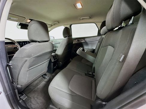 Used 2026 Kia Sportage LX image 4