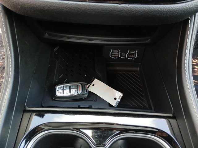 Used 2025 Chrysler Pacifica Limited FWD image 43