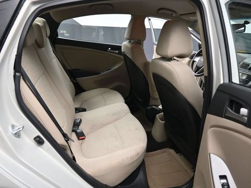 Used 2017 Hyundai Accent SE FWD image 21