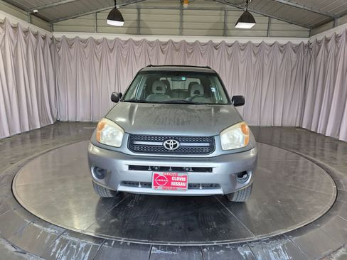 Used 2004 Toyota RAV4 2WD image 4