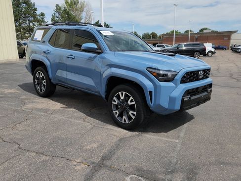 Used 2025 Toyota 4Runner TRD Sport Premium w/ Tow Technology Package AWD/4WD image 13