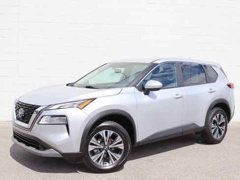 Used 2023 Nissan Rogue SV FWD image 8