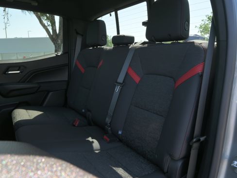 Used 2024 Chevrolet Colorado Z71 w/ Z71 Convenience Package 2 image 11