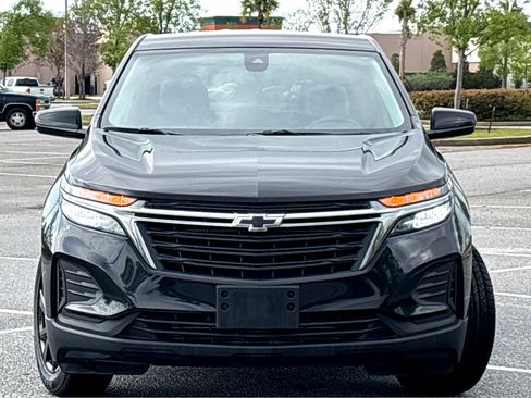 Used 2024 Chevrolet Equinox LS w/ LS Convenience Package image 2