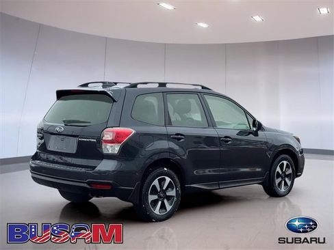 Used 2018 Subaru Forester 2.5i Premium w/ All-Weather Package image 4