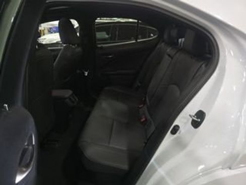 Used 2023 Lexus UX 250h F Sport image 8