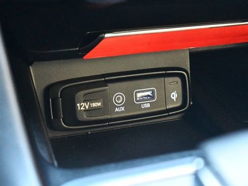 Used 2019 Genesis G70 2.0T Advanced w/ Sport Package image 39