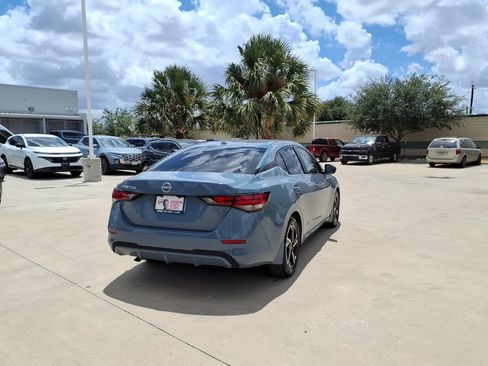 Used 2025 Nissan Sentra SV FWD image 5