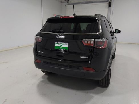 Used 2018 Jeep Compass Latitude w/ Popular Equipment Group AWD/4WD image 7
