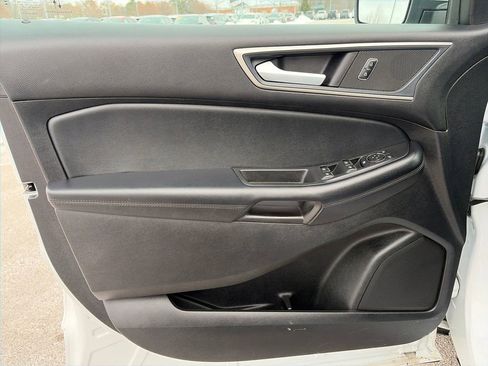Used 2024 Ford Edge SEL w/ Convenience Package image 15