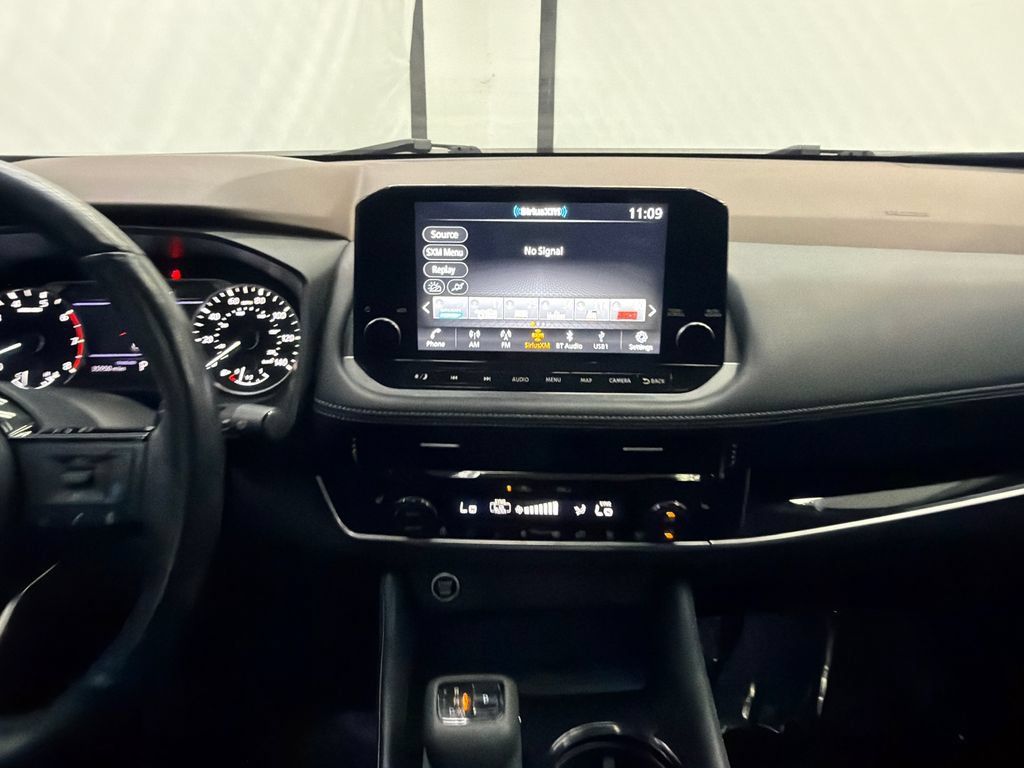 Used 2023 Nissan Rogue SL w/ SL Premium Package FWD image 31