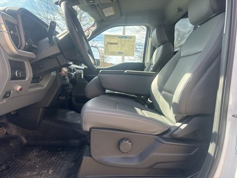 New 2025 Ford F550 4x4 Regular Cab Super Duty image 21