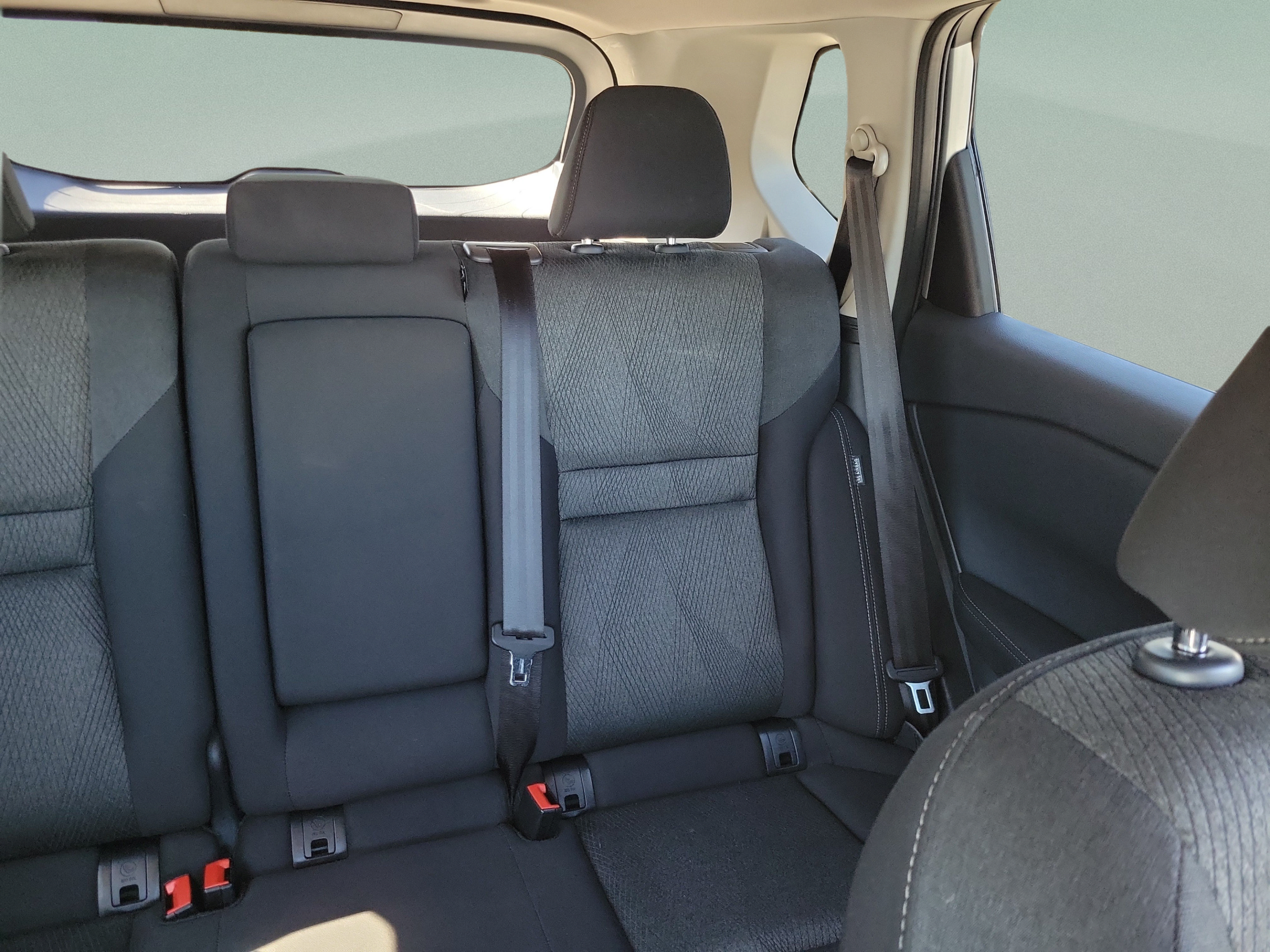 Used 2025 Nissan Rogue SV FWD image 12