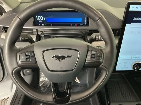 Used 2021 Ford Mustang Mach-E Select w/ Comfort/Appearance Package image 17