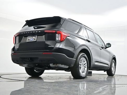 New 2025 Ford Explorer Active image 50
