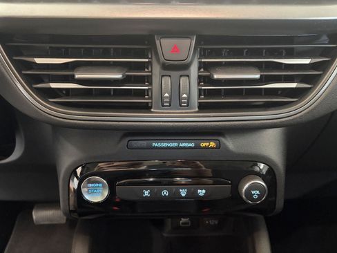 Used 2024 Ford Escape Active w/ Tech Pack #1 AWD/4WD image 18