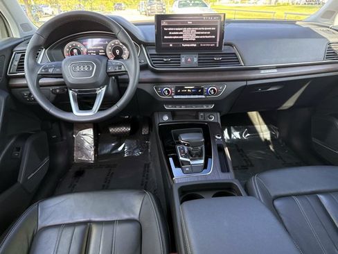 Used 2023 Audi Q5 2.0T Premium Plus w/ Premium Plus Package AWD/4WD image 17