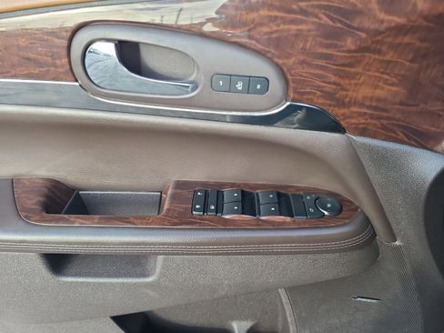 Used 2014 Buick Enclave Leather FWD image 10