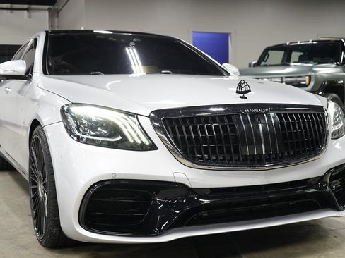 Used 2016 Mercedes-Benz Maybach S 600 image 7