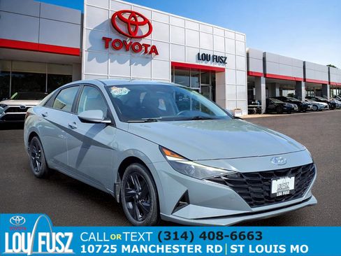 Used 2023 Hyundai Elantra SEL FWD image 1
