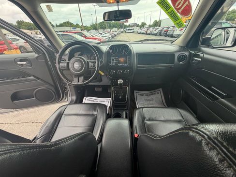 Used 2016 Jeep Patriot High Altitude AWD/4WD image 18