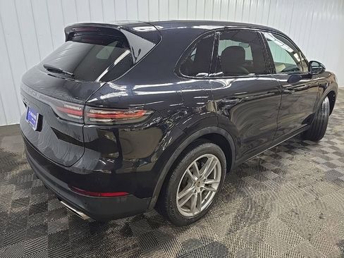 Used 2022 Porsche Cayenne image 10