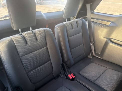 Used 2019 Ford Explorer XLT w/ Equipment Group 201A image 18