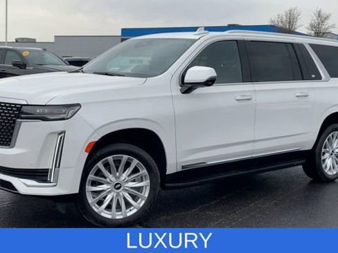 Certified 2023 Cadillac Escalade ESV Luxury image 5