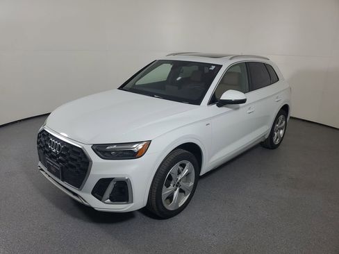 Certified 2025 Audi Q5 2.0T Premium Plus image 25