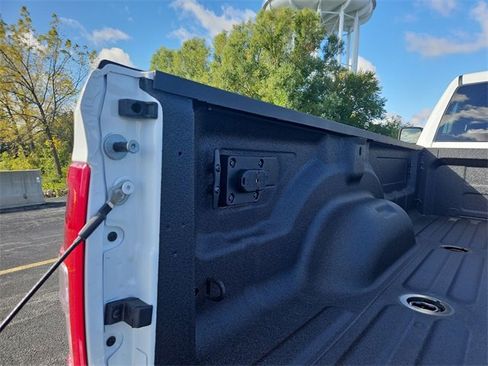 New 2024 RAM 3500 Tradesman w/ Chrome Appearance Group image 35