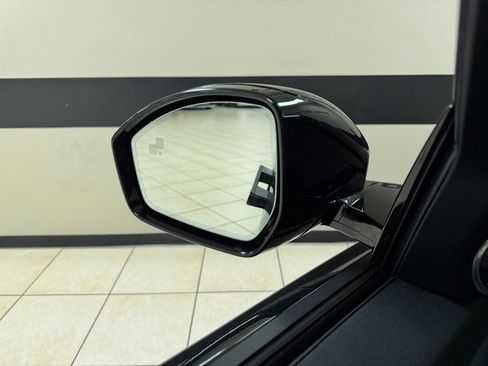 Used 2025 Land Rover Range Rover Evoque S image 18