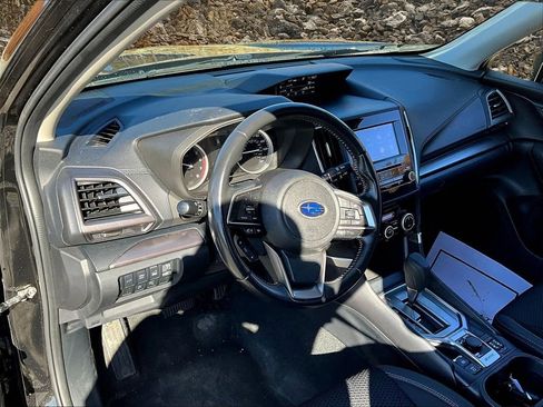 Used 2023 Subaru Forester Premium image 12
