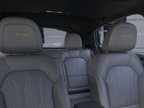 New 2026 Buick Envista Avenir image 24