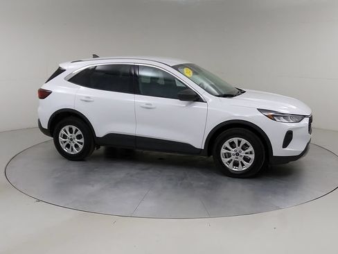 Certified 2023 Ford Escape Active w/ Tech Pack #1 AWD/4WD image 5