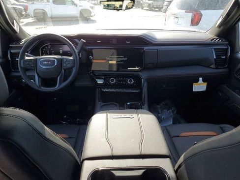 New 2026 GMC Sierra 2500 AT4 w/ AT4 Premium Plus Package AWD/4WD image 13