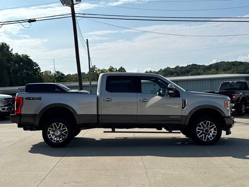 Used 2017 Ford F250 King Ranch w/ King Ranch Ultimate Package AWD/4WD image 15