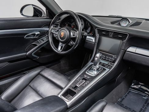 Used 2017 Porsche 911 Carrera 4S AWD/4WD image 27