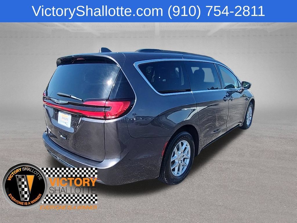 Certified 2022 Chrysler Pacifica Touring-L FWD image 34