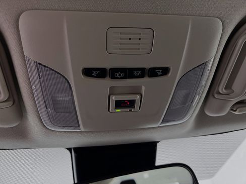 Used 2022 Toyota Corolla LE image 20