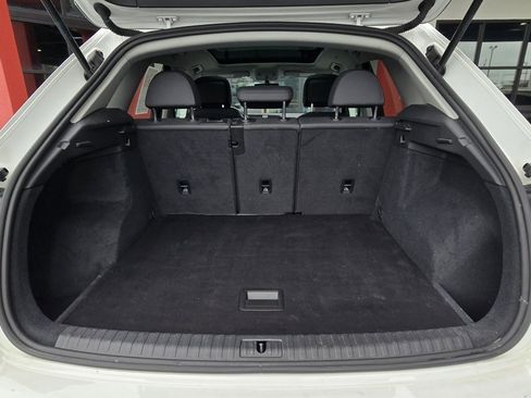 Used 2021 Audi Q3 2.0T Premium image 16