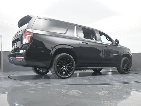 Used 2021 Chevrolet Suburban LT image 65