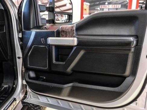 Used 2019 Ford F250 Lariat w/ Lariat Ultimate Package image 38