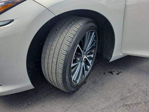 Certified 2023 Lexus ES 350 w/ Premium Package FWD image 34