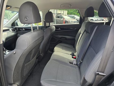 Used 2019 Kia Sorento AWD w/ Option Group 020 image 10