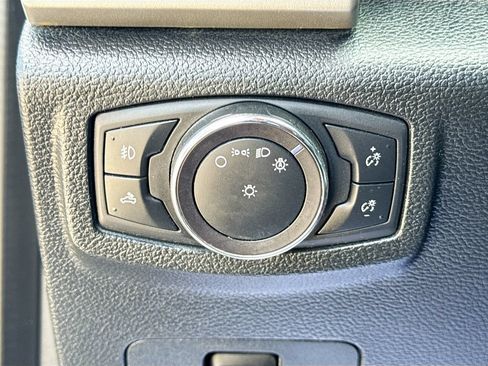 Used 2020 Ford F350 Lariat w/ FX4 Off-Road Package AWD/4WD image 11