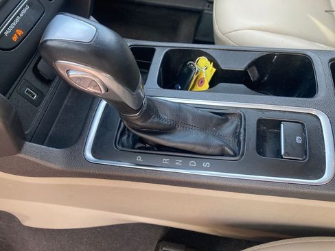 Used 2019 Ford Escape SEL AWD/4WD image 28
