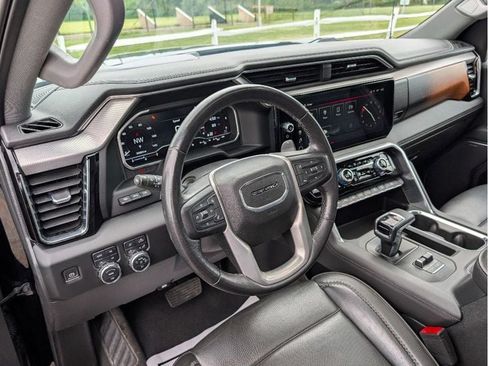 Used 2023 GMC Sierra 1500 Denali w/ Denali Reserve Package AWD/4WD image 23