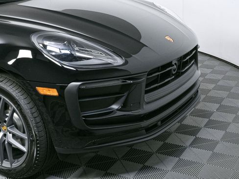 New 2026 Porsche Macan Turbo AWD/4WD image 36