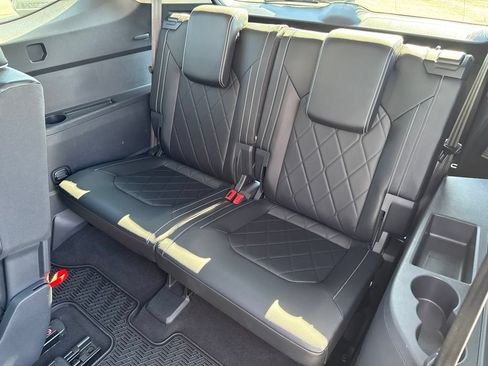 Used 2024 Volkswagen Atlas SEL Premium R-Line AWD/4WD image 26